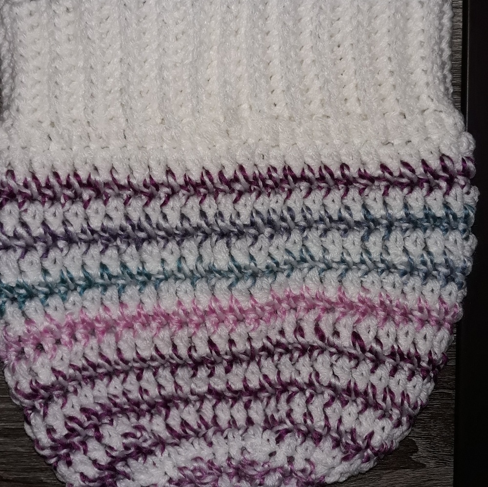 Crochet pop of color beanie - Picture 5 of 5